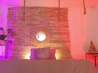 lady-brownn camsoda stream image