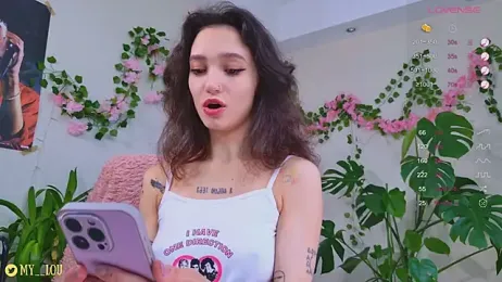 MyLou_ stripchat stream image