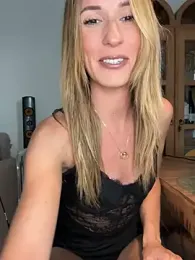 lola_tentatiion stripchat stream image