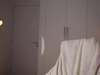 kriss0leoo chaturbate stream image