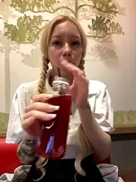 babydolll stripchat stream image