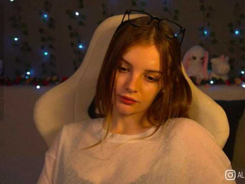 AliceCost bongacams stream image