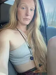 GoldenFlameGoddess stripchat stream image