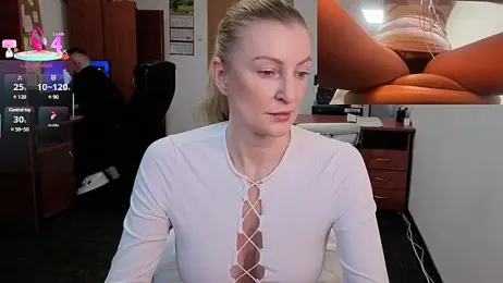 legsLONG stripchat stream image