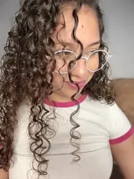 Shara_dreams stripchat stream image