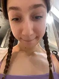 Lia__Love stripchat stream image