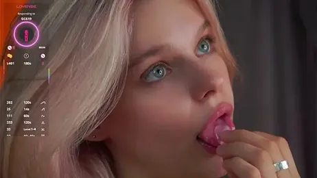 RexanneHatt stripchat stream image