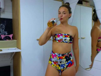 misss-vikki bongacams stream image