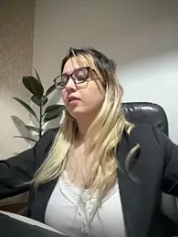 amooraaamoon stripchat stream image