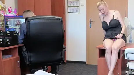 legsLONG stripchat stream image