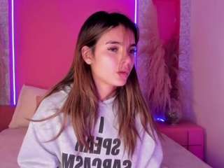 emyliesander camsoda stream image