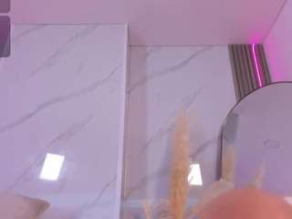 chlooee camsoda stream image