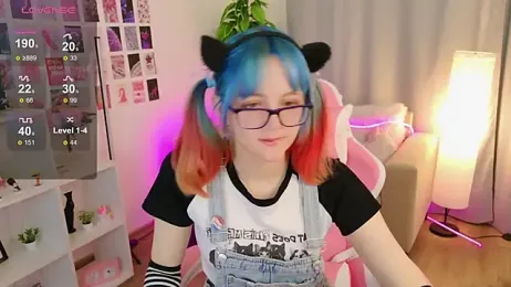 CoralineYoung stripchat stream image