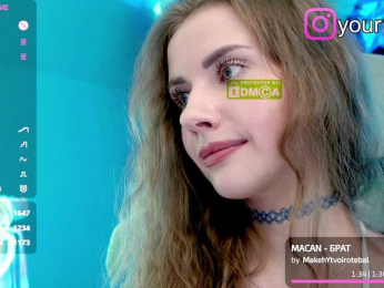 VikkiExtraCheese bongacams stream image