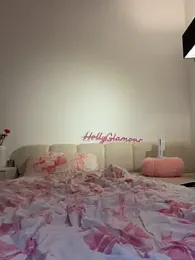 Holly-Glamour stripchat stream image