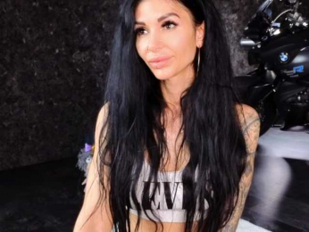 -BABAYAGA- bongacams stream image