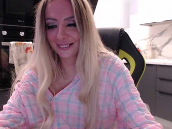 blondalina bongacams stream image