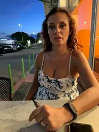 therealbeverlycious stripchat stream image