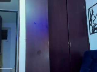 roxanasmiith camsoda stream image