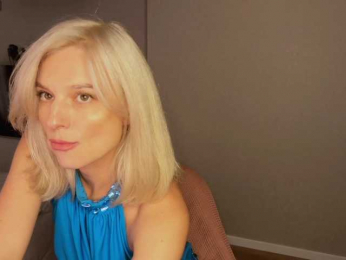 -Molly- bongacams stream image