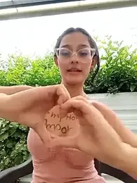 Ary-18 stripchat stream image