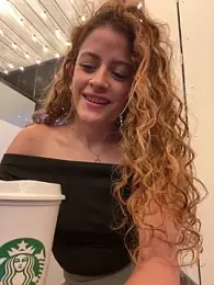 alana15 stripchat stream image