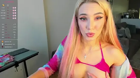 Juicy_Bella stripchat stream image