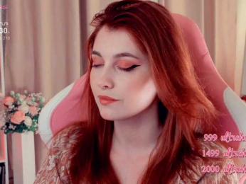 HoneyCherry bongacams stream image