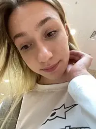 Lia__Love stripchat stream image