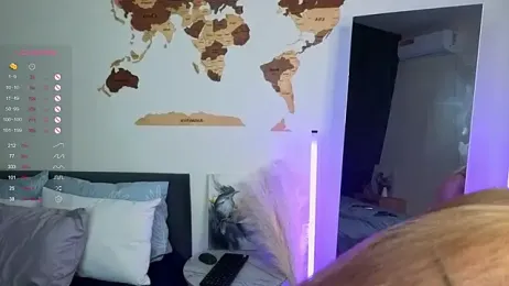 QueenieClagg stripchat stream image