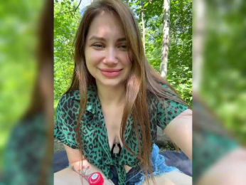 Girls-Leia bongacams stream image