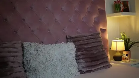 MaiaMini stripchat stream image