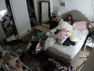 voyeurcam-hornyhostel-02 camsoda stream image