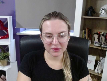 Soft-Zoey bongacams stream image