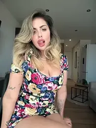 Alirawrz stripchat stream image