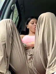 JulliaVegas stripchat stream image