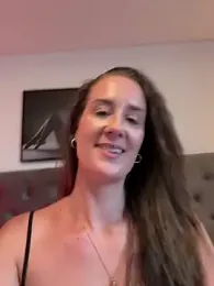 EllaMae stripchat stream image