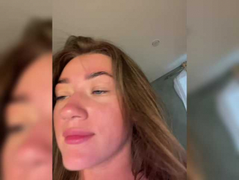 juicy-peachh bongacams stream image