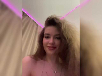YourLadyyy bongacams stream image