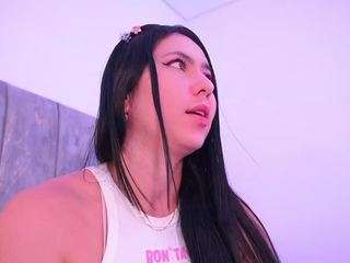 lara-giraldo camsoda stream image