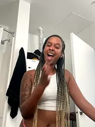 Your_Paris stripchat stream image