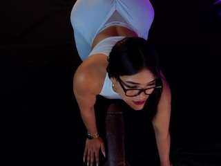 lady-brownn camsoda stream image