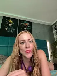 AlyaSeduce stripchat stream image