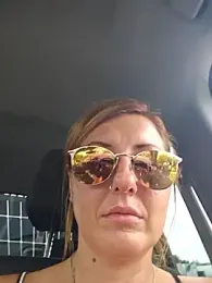 SheIsSomething stripchat stream image