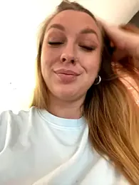 Sweet___Emily stripchat stream image
