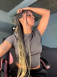 Your_Paris stripchat stream image