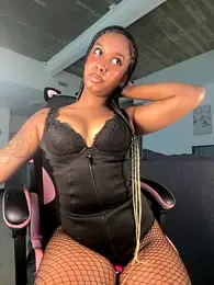 Your_Paris stripchat stream image