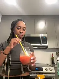 Your_Paris stripchat stream image