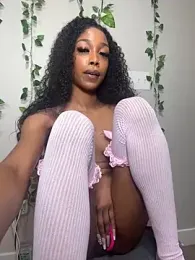 mismialove stripchat stream image