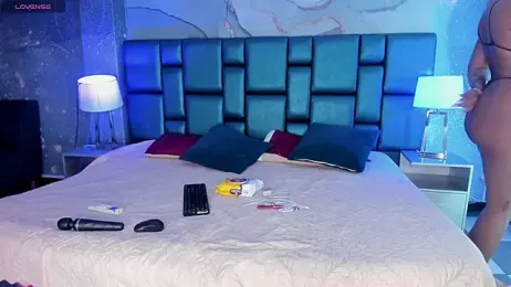 riri_brunnete stripchat stream image